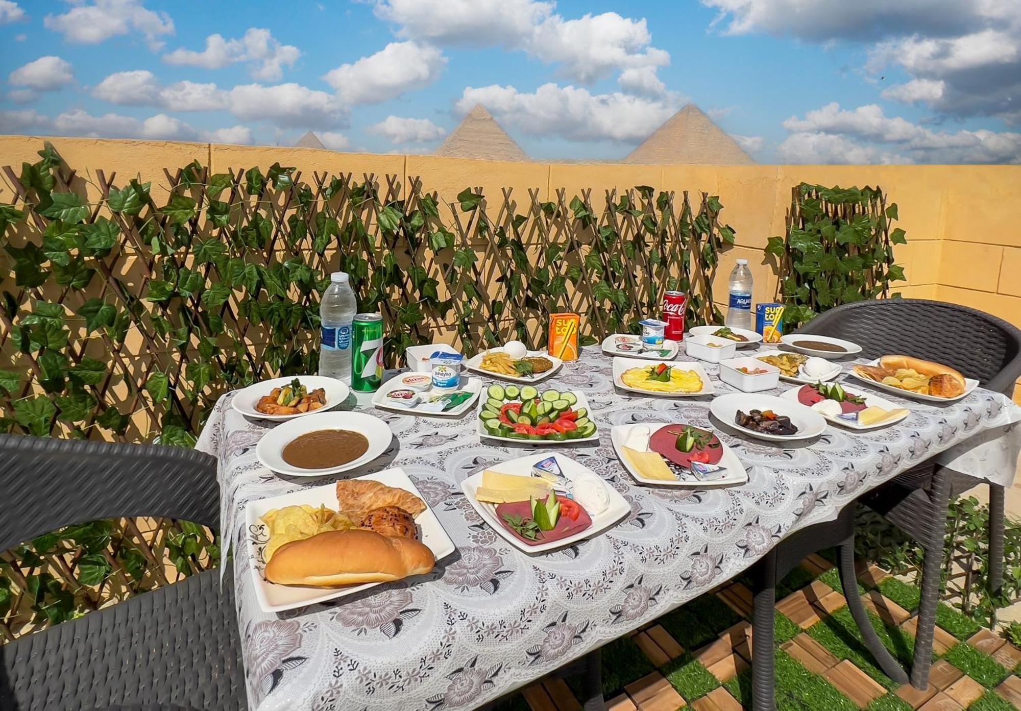 Alaskapyramidsview Kafret el-Gabal Kültér fotó